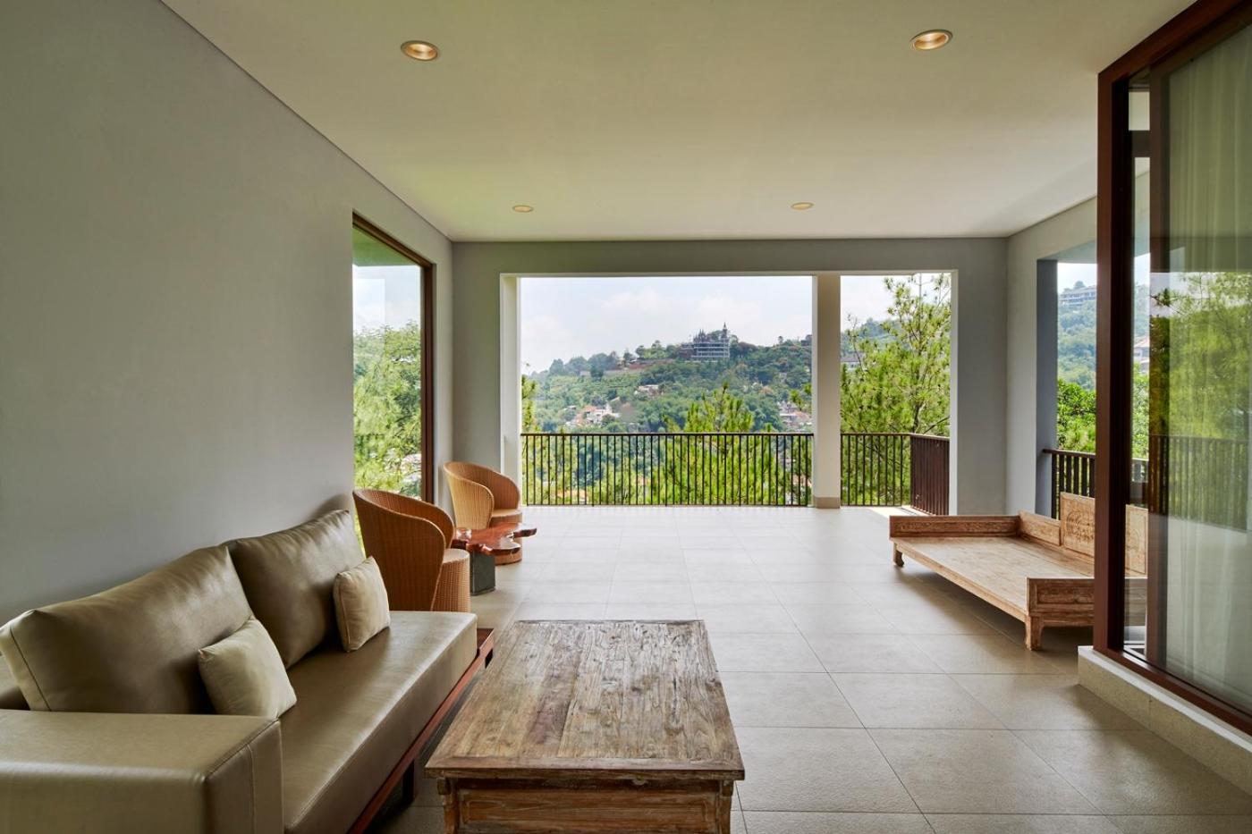 בנדונג Anindya Hill View Villa 7 Bedrooms With A Private Swimming Pool מראה חיצוני תמונה