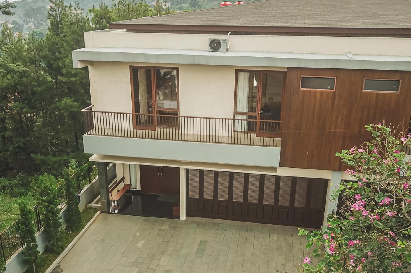 בנדונג Anindya Hill View Villa 7 Bedrooms With A Private Swimming Pool מראה חיצוני תמונה